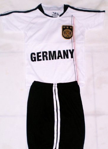 2010 SOUTH AFRICA WORLD CUP KIDS GERMANY SOCCER JERSEY AND SHORTS SETS size 4