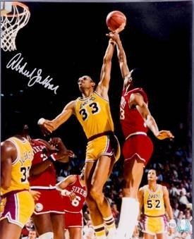 Kareem Abdul-Jabbar Autographed/Hand Signed Los Angeles Lakers 16x20 Photo- Online Authentics Hologr