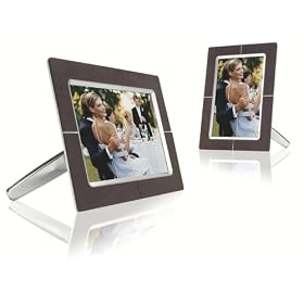 Philips 9" High Resolution Wooden Digital Photo Frame (9FF2CWO/05)