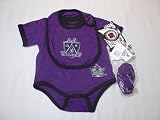 Los Angeles Kings NHL Infant / Baby / Kids Creeper, Bib, and Bootie Set