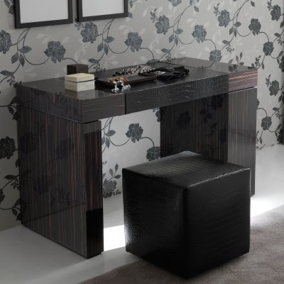 Rossetto Nightfly Ebony Bedroom Vanity Set