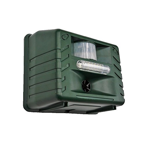 Outdoor Pest Repellent with Remote Control & Strobe Light for Rats