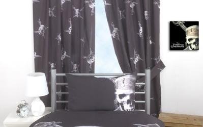 Childrens Toyshop  Toys : Disney Pirates Of The Carribean Skull & Crossbones 72" Curtains