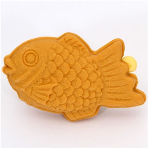 vanilla Taiyaki cake eraser Japan by Iwako