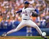Dwight Gooden New York Mets 8x10 Photo (1988 Action Horizontal)