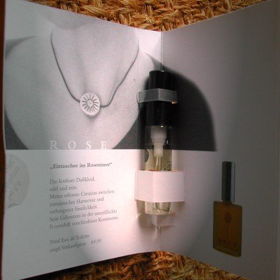 LAKSHMI&reg; Naturparfum ROSE, 2,5 ml Preisvergleich