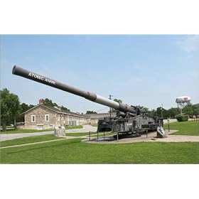 photographie M65 Atomic Cannon aka "Atomic Annie" at Artillery Park Museum, Fort Sill. est disper...