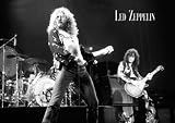 Posters: Led Zeppelin Poster - Live On Stage (34 x 24 inches)