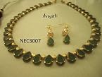 Necklaces - Small green glass beads necklace set