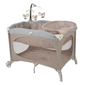Safety 1st Soft Surround Play Yard with Bassinet & Changing Table Danbury