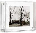 The original acrylic museum MAGNET FRAME by Canetti - 4x6