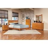 Miami Platform Bedroom Set in Caramel Latte Size: Queen