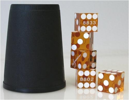 Dice Stacking Set STD, kompletter Satz mit Becher und Wuerfeln (pro Satz)