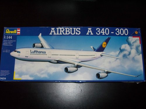 Lufthansa Airbus A 340-300 1:144 Model Airplane