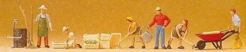 Gardeners w/Accessories (6) HO Scale Preiser Models