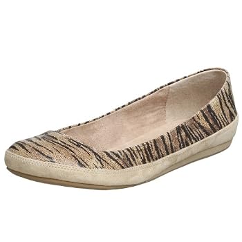 Kenneth Cole REACTION Women's Roam-an Skimmer