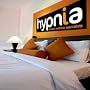 Hypnia Double Size 4ft 6 Visco Memory Foam Mattress 25cm / 10  inch Thickness 75KG/m3 inc 10 Year Guarantee - With 2 Hypnia Memory Foam Pillows worth �39.99