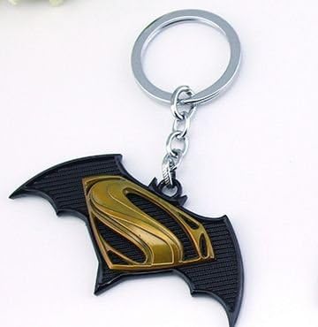 ATCH Marvel comic Superman vs Batman war Zinc alloy keychain ring key holder (Gold color)
