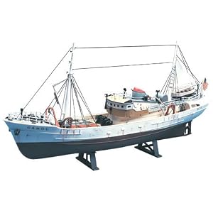 Lindberg 1 90 scale North Atlantic Fishing Trawler by Lindberg