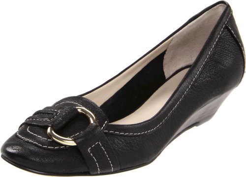 Nine West Women's Travas Flat,Black,8.5 M US