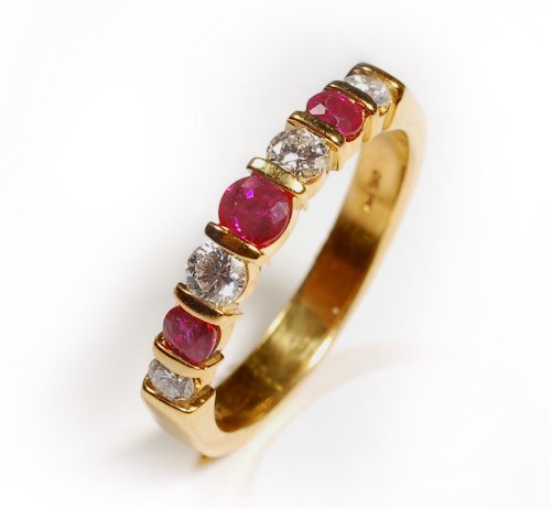 Ruby and Diamond Bar Set in Graduated Anniversary Band in 18k Yellow Gold RIng Size 6 (T.w 0.85)