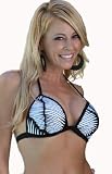 Oyster Shell: Enhancer Triangle Top (All styles sold as separates; Top Only)