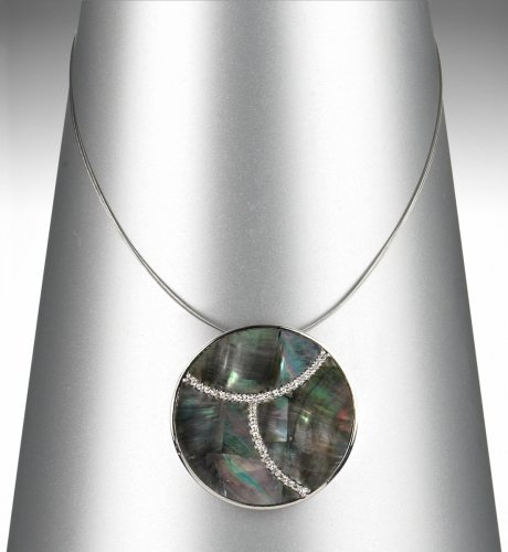 Mother of Pearl Round Jigsaw Pendant