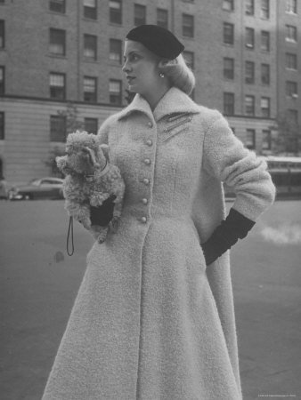 Debutante Kyra Hawkins Posing i...