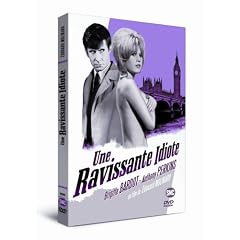 Une ravissante idiote