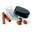 Microplane - 34001 - Nutmeg Grate-N-Shake - Muskat-/Gew�rzreibe