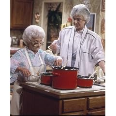 BEATRICE ARTHUR AS DOROTHY PETRILLO ZBORNAK HOLLINGSWORTH, ESTELLE GETTY AS SOPHIA SPIRELLI PETRILLO WEINSTOCK FROM THE GOLDEN GIRLS #1 - IN FARBE - Filmfoto - (Poster) PLAKATE - 25x20" (60x50cm)
