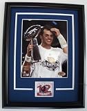 Tom Brady 8x10 photo in a Deluxe Frame - New England Patriots