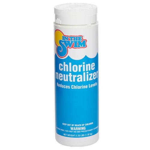 How to Lower the Bromine or Chlorine Level in a Hot Tub