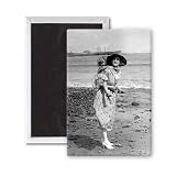 Mary Glynne (Mrs Neilson Terry) with her.. - 3x2 inch Fridge Magnet - large magnetic button - Magnet