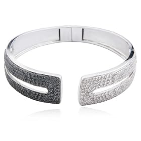 Sterling Silver Black and White Diamond Bracelet, 7.25 by Amazon.com Collection