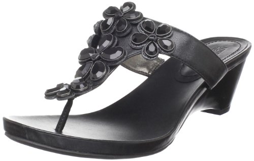 Kenneth Cole REACTION Women's Snap a Fan Wedge Sandal,Black,8 M US