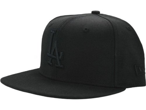 Los Angeles Dodgers Black-on-Black 59Fifty Fitted Cap by New Era (Black)