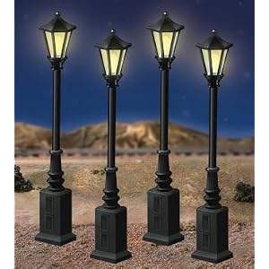Lionel Street Lamps