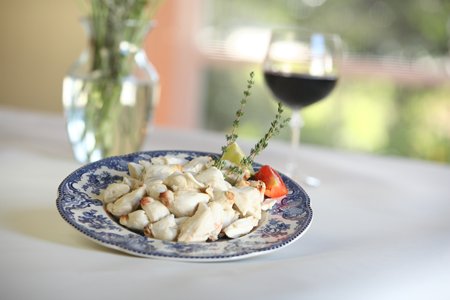 1 Lb. Blue Crab Meat - Colossal