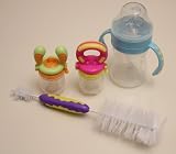 [New Arrival] Kidsme Food Feeder Combo 2 (2 Food Feeders of Small and Large Size, 6oz. Anti-colic bottle, Multi-purpose brush)