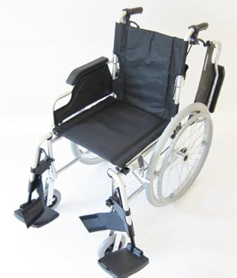 とってもマルチなアルミ車椅子【タンゴ】【両肘跳ね上げ式】【フットレストはスイングアウト】【駐車＆介助ブレーキ付き】【自走式】【折りたたみ式】【背折れ式】【ノーパンクタイヤ】【アルミ製】【コンパクト】【軽量】【車椅子】【介助用】ブラック×シルバー