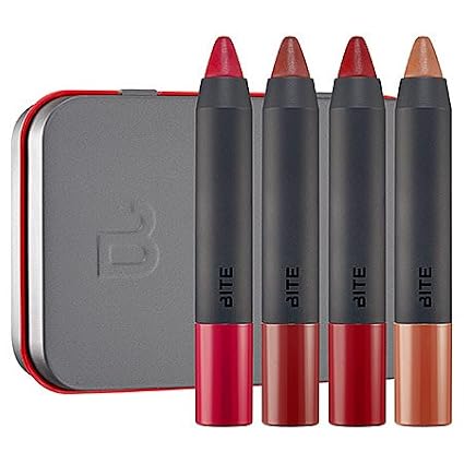 Have a Beauty and Makeup Lover on your Christmas Shopping List? Here is an extensive Gift Guide made just for that beauty lover you know! Palettes | Lips | Nails | Skincare | Bath and Body 