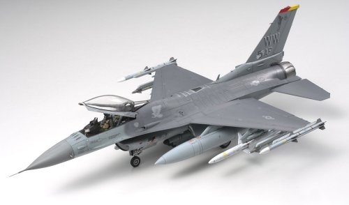1/48 F16CJ �u���b�N50�t�@�C�e�B���O�t�@���R��