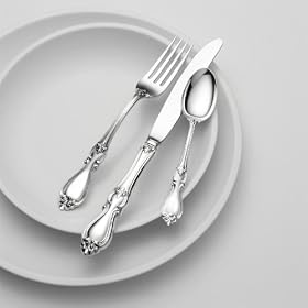 TOWLE QUEEN ELIZABETH BABY SPOON STERLING FLATWARE