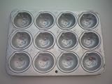 Wilton Pumpkin Cake Pan -- 12 Small Pumpkins -- Halloween Jack o' Lantern Pumpkins -- as shown