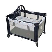 Graco Pack 'n Play Playard with Bassinet in Rise and Shine