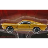 Shelby GT 500, oro con nero strisce , 1968, modello di automobile, modello prefabbricato, Johnny fulmine 1:64 Modello esclusivamente da collezionedi Johnny Lightning