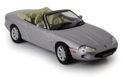Cover image : ジャガー・XK8・カブリオレ・PLATINUM・1/43・モデルカー