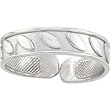 14k White Gold Toe Ring With Design