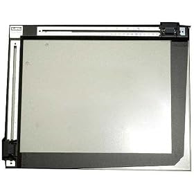 Click here to buy Omega 11x14 2-Bladed Easel by Saunders.